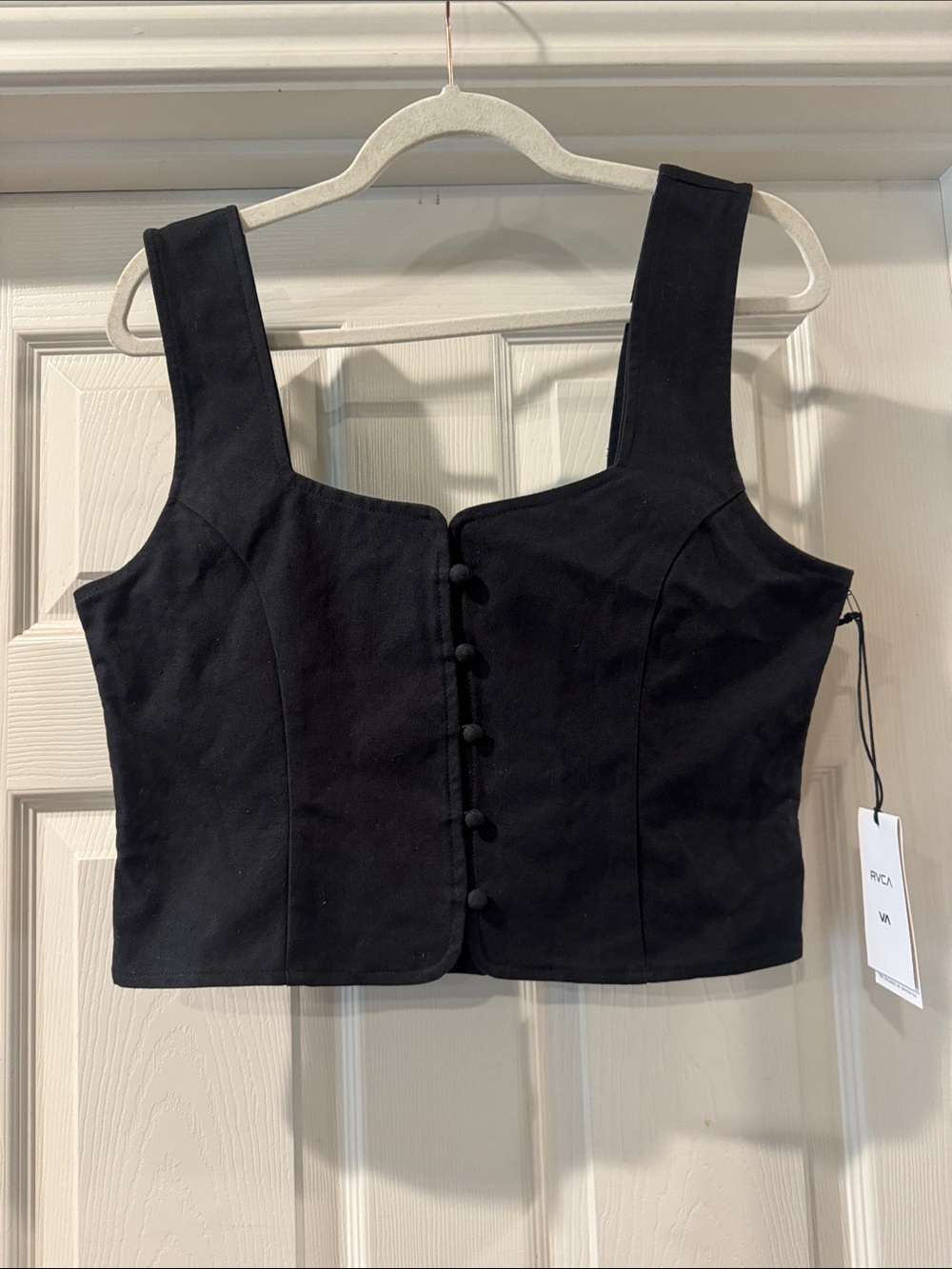 RVCA Black Cropped Button-Front Tank NWT